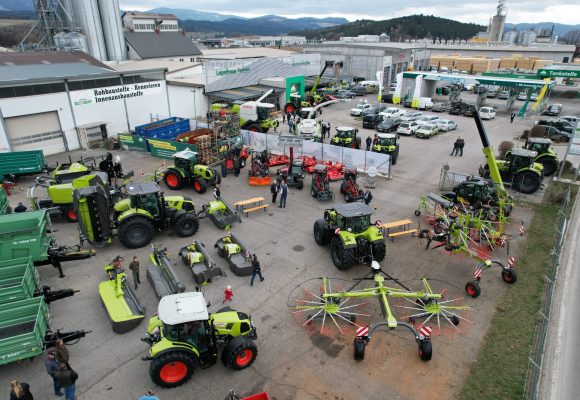 Erfolgreiche CLAAS-Ausstellung beim Lagerhaus Treibach Erfolgreiche CLAAS-Ausstellung beim Lagerhaus Treibach